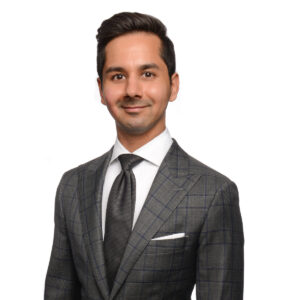 Simren's Headshot (1)